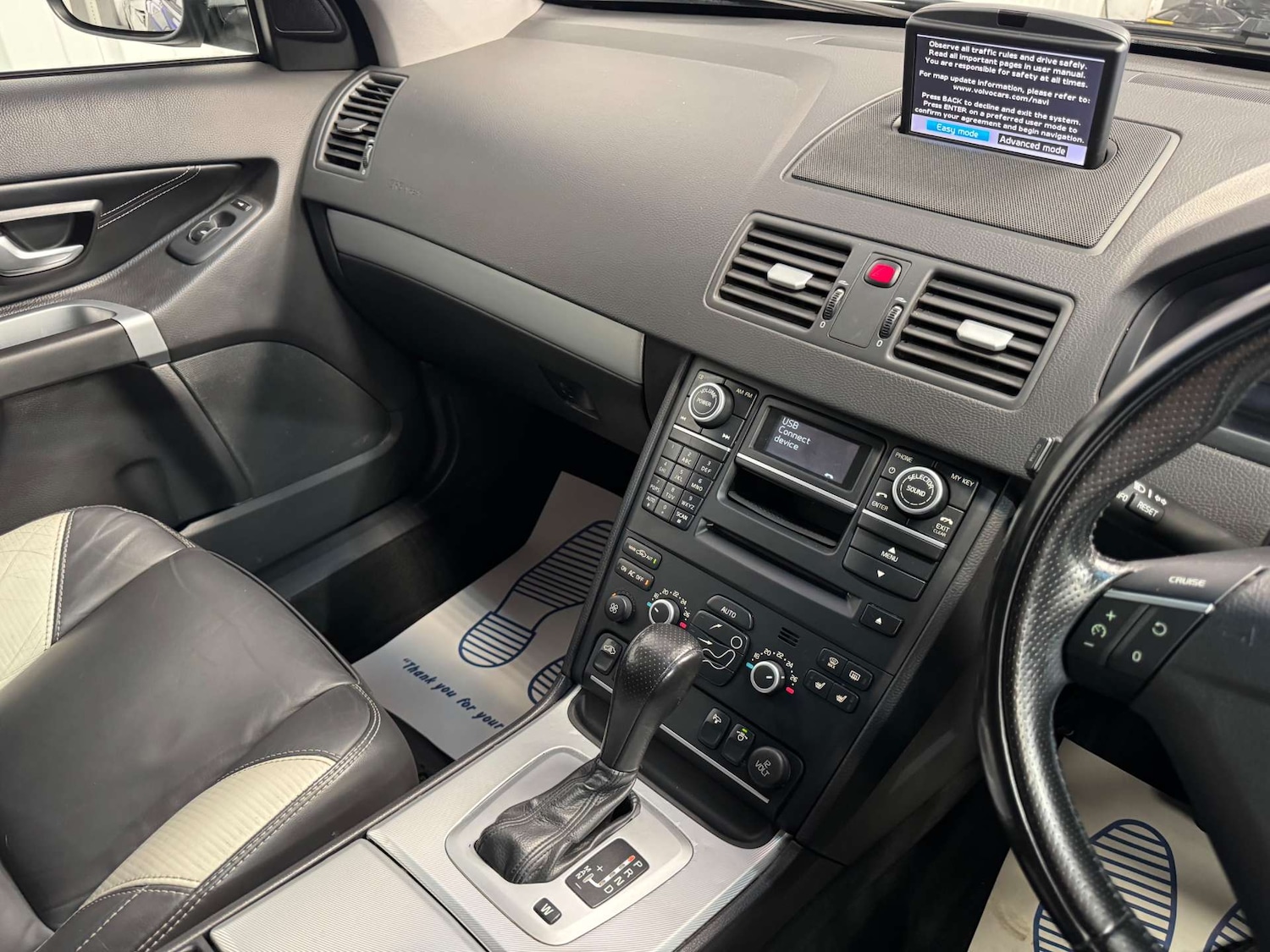 Used Volvo XC90 2012 for sale - 78176801: Photo 55