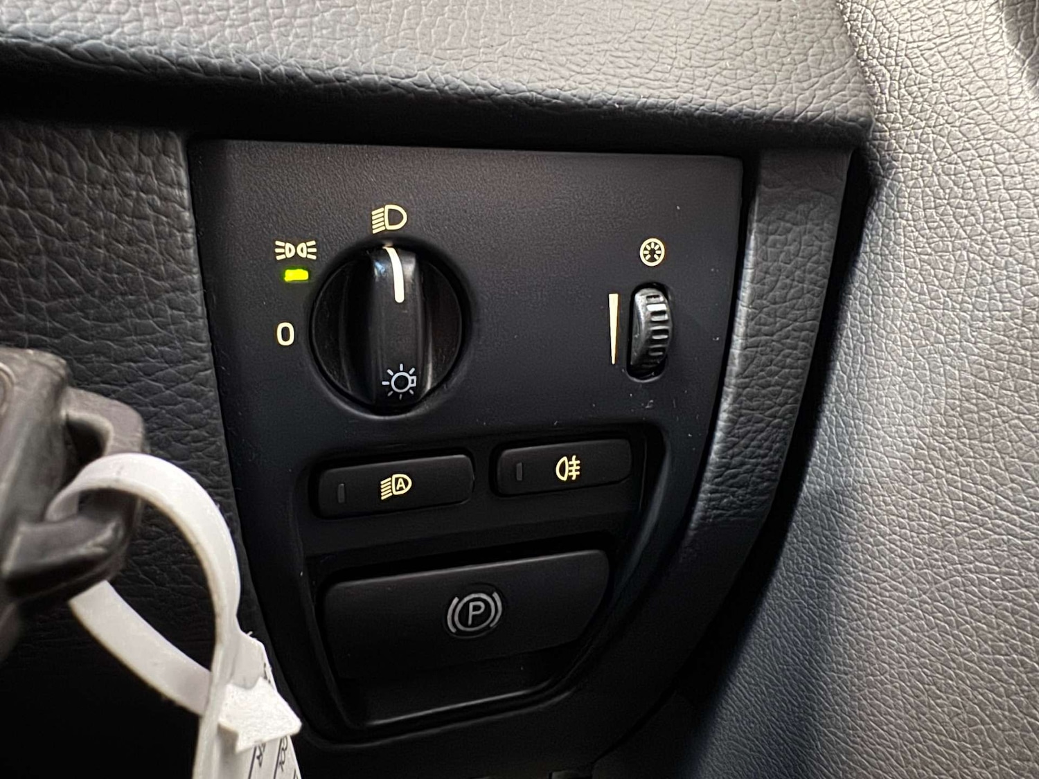 Used Volvo XC90 2012 for sale - 78176801: Photo 61