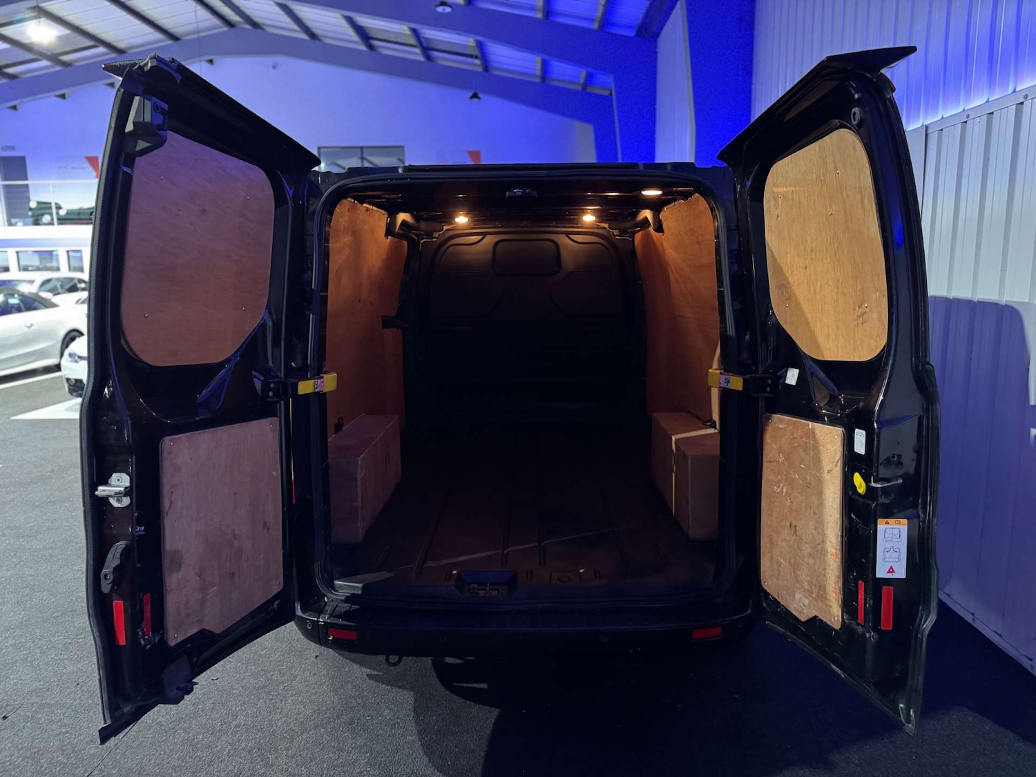 Used Ford Transit Custom 2018 for sale - 76662484: Photo 18