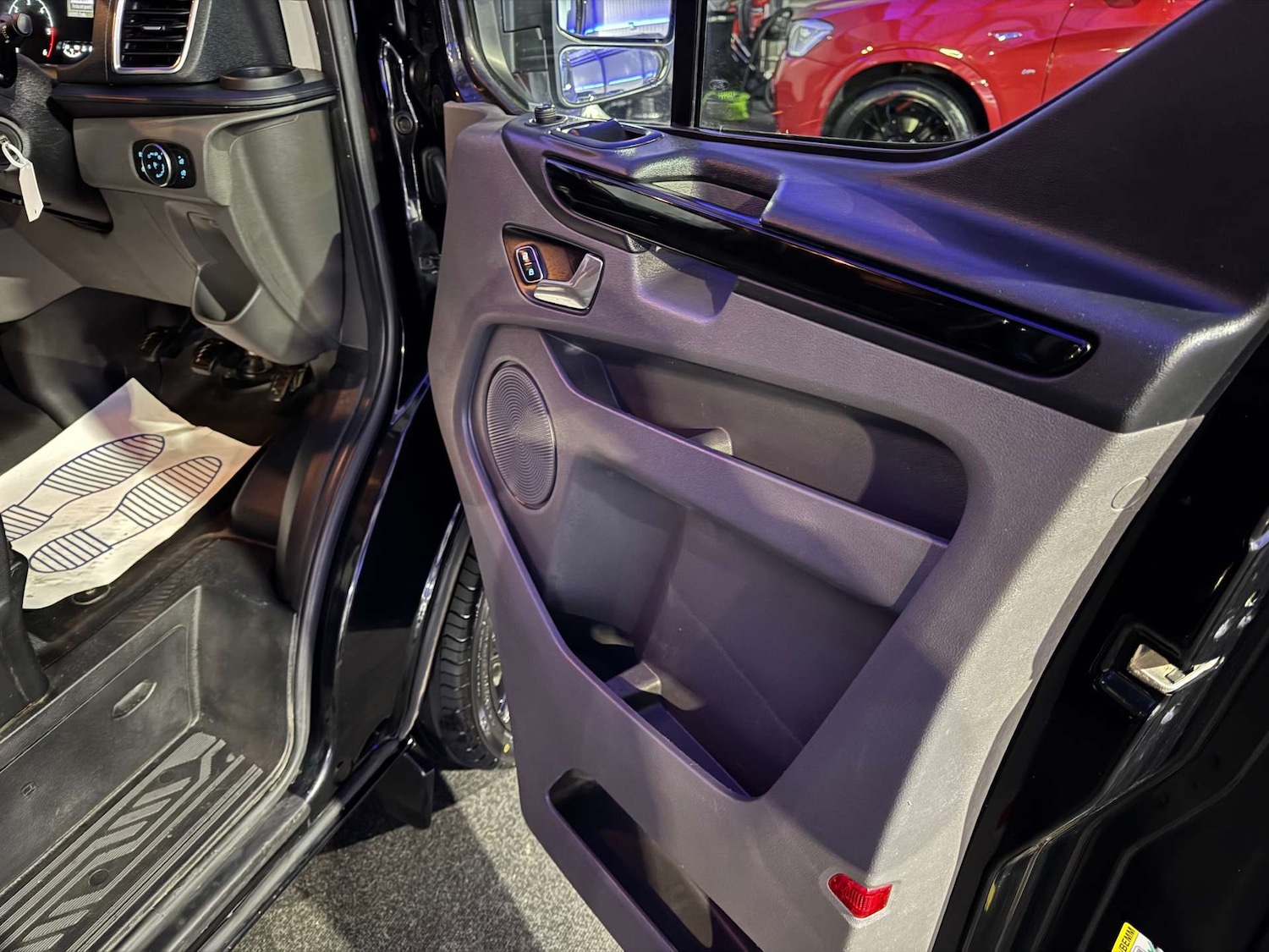 Used Ford Transit Custom 2018 for sale - 76662484: Photo 43