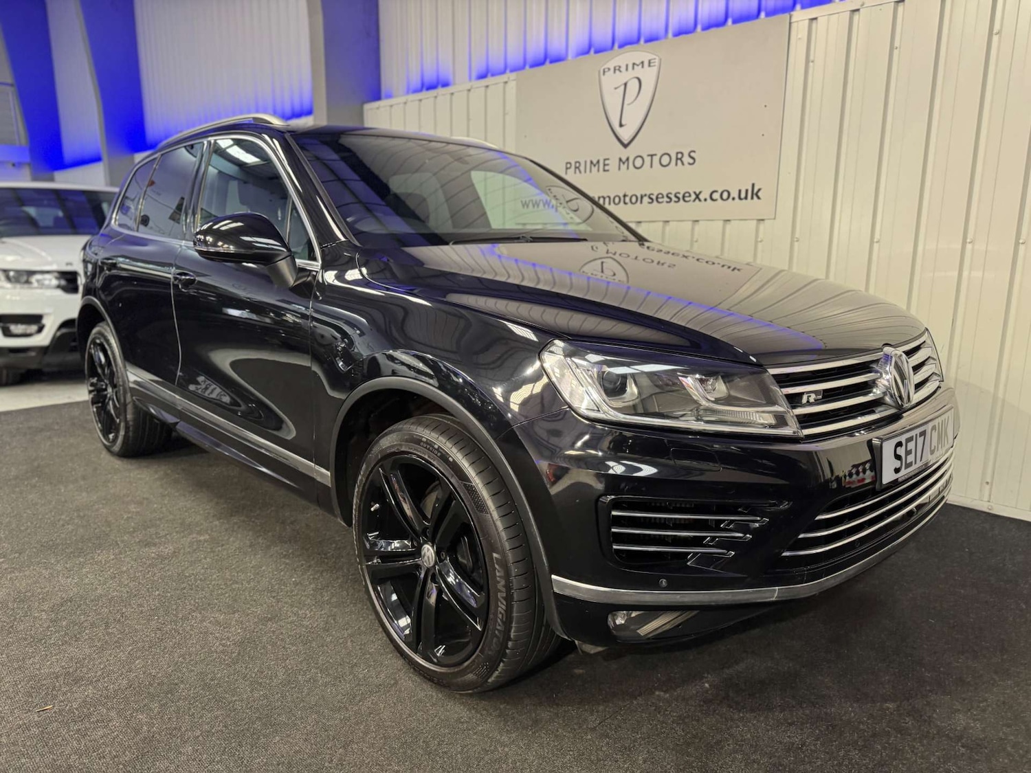 Used Volkswagen Touareg 2017 for sale - 78027694: Photo 1