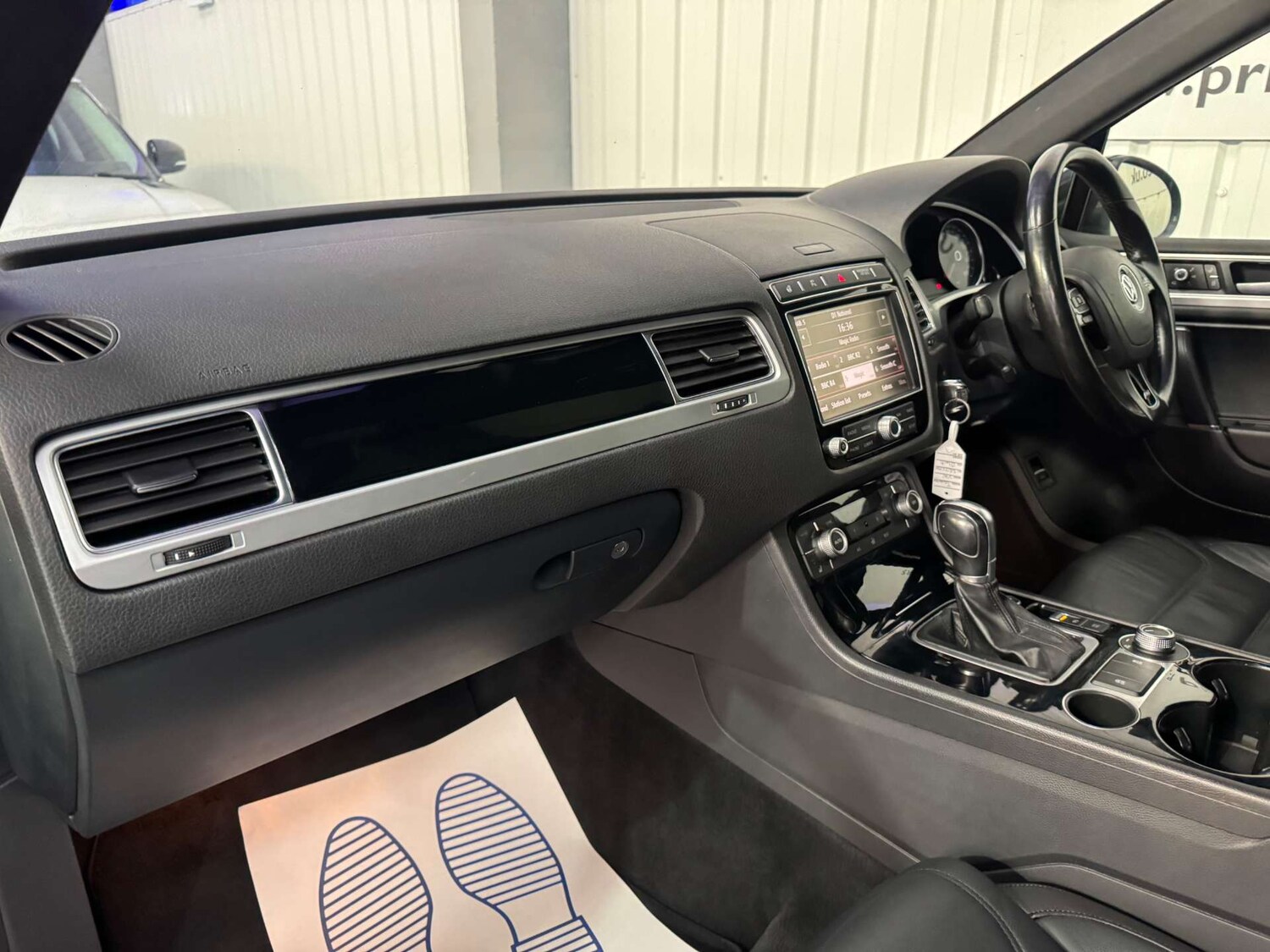 Used Volkswagen Touareg 2017 for sale - 78027694: Photo 32