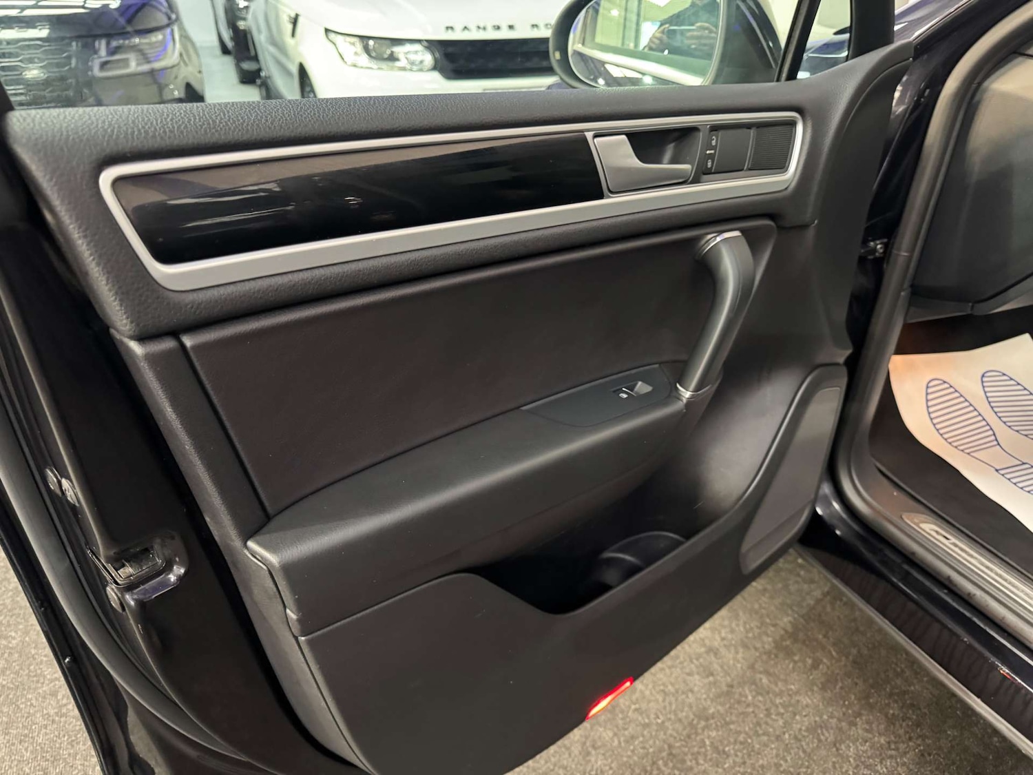 Used Volkswagen Touareg 2017 for sale - 78027694: Photo 36