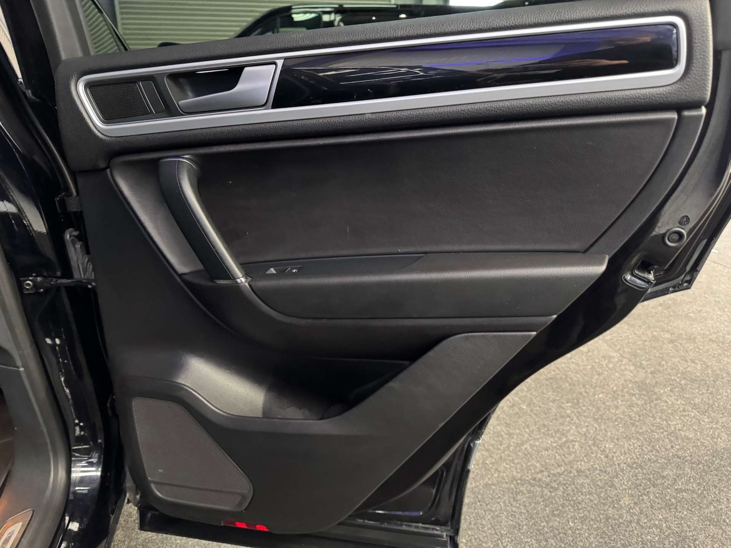 Used Volkswagen Touareg 2017 for sale - 78027694: Photo 46