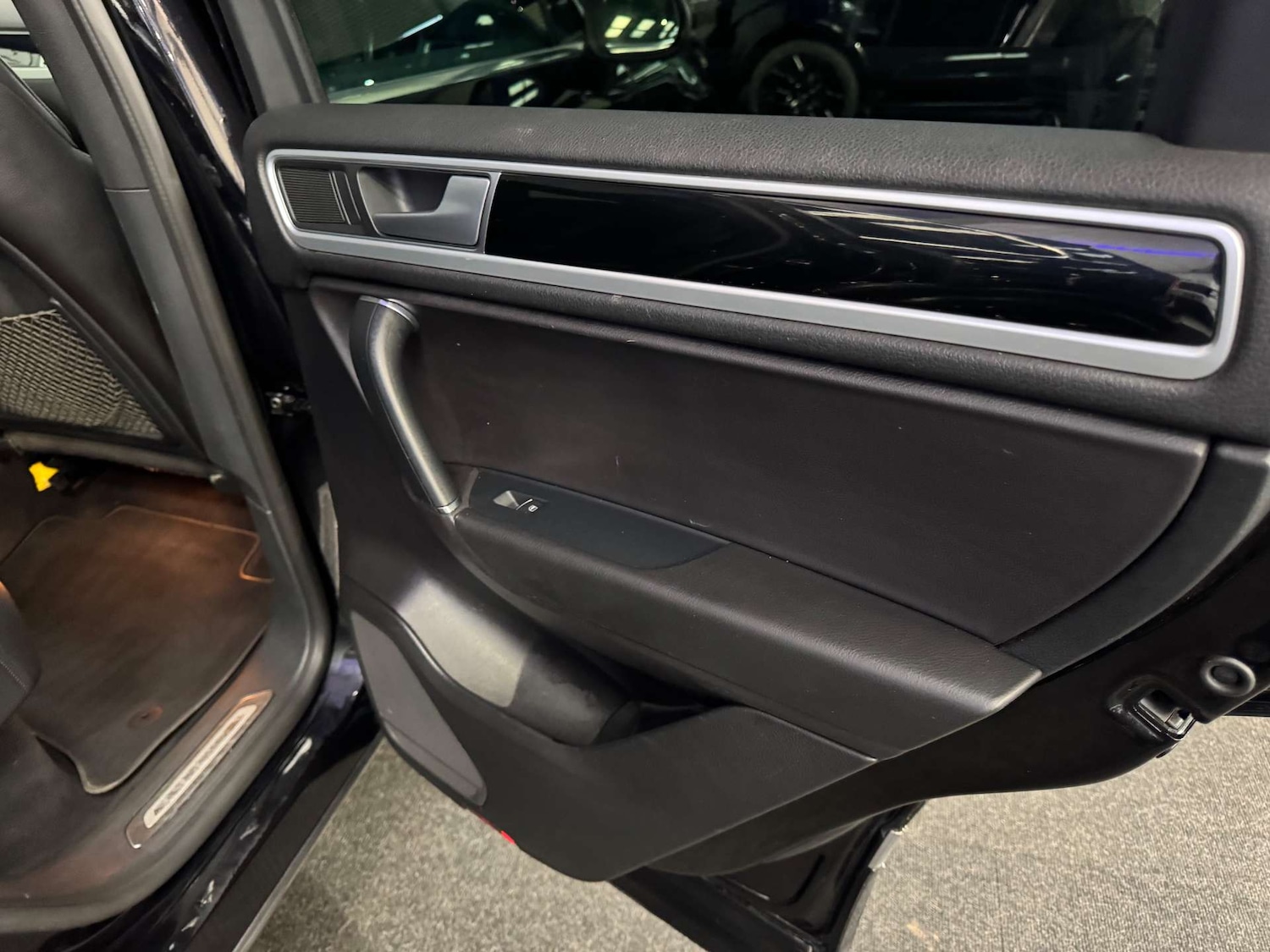 Used Volkswagen Touareg 2017 for sale - 78027694: Photo 47