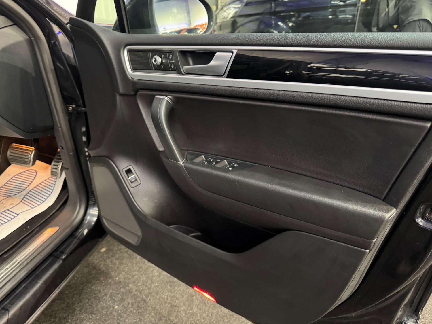 Used Volkswagen Touareg 2017 for sale - 78027694: Photo 54