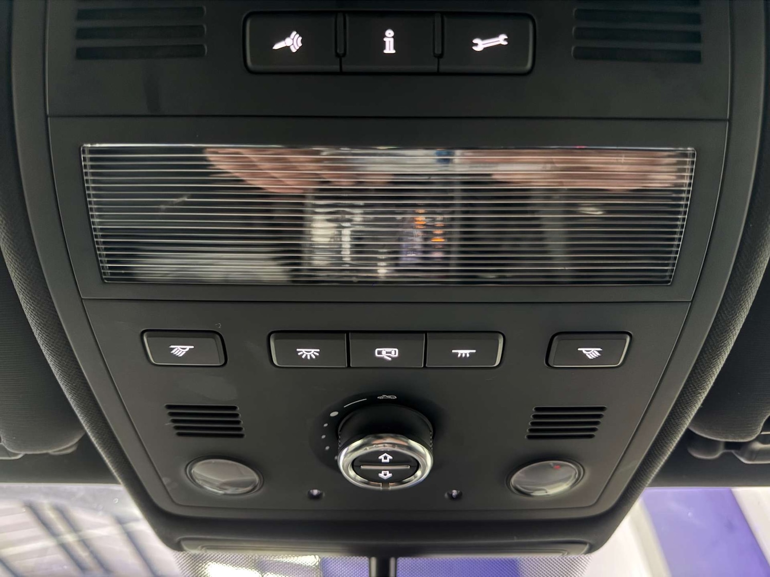 Used Volkswagen Touareg 2017 for sale - 78027694: Photo 56