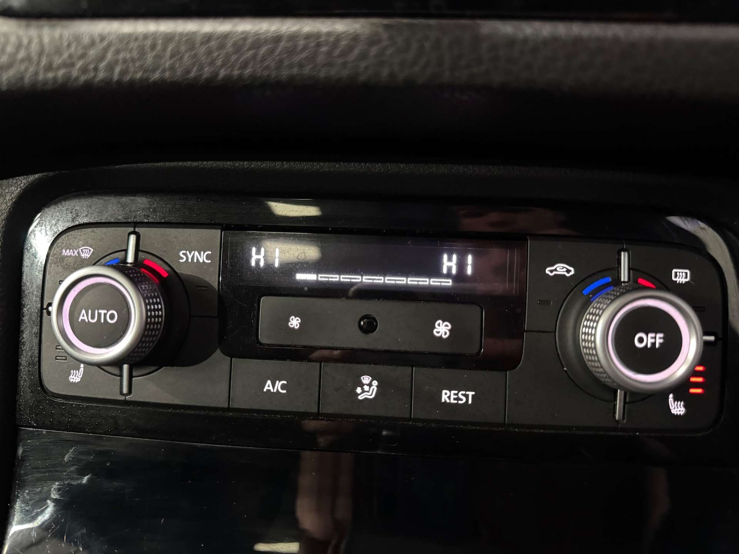 Used Volkswagen Touareg 2017 for sale - 78027694: Photo 65