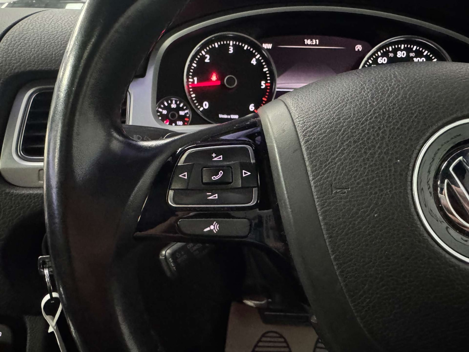 Used Volkswagen Touareg 2017 for sale - 78027694: Photo 69