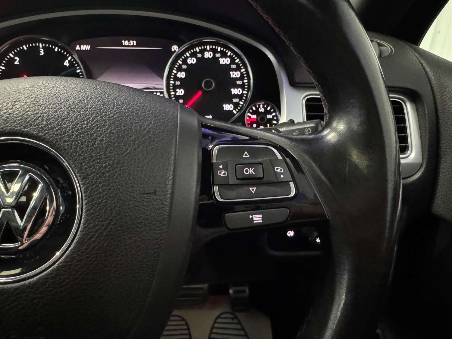 Used Volkswagen Touareg 2017 for sale - 78027694: Photo 70