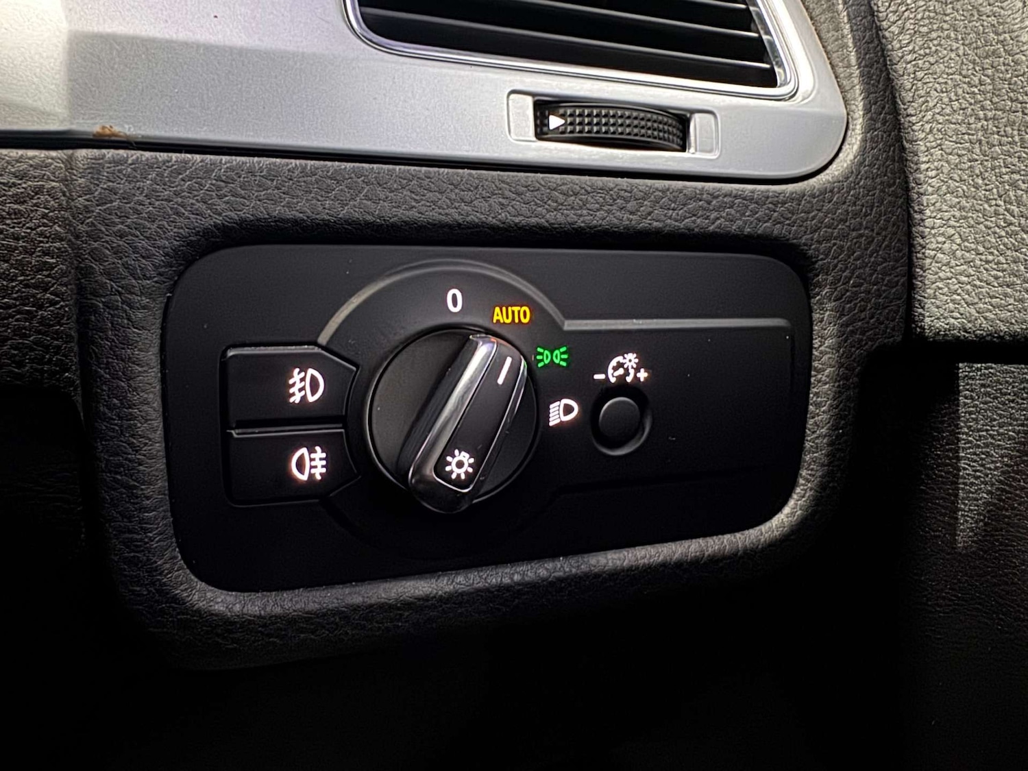 Used Volkswagen Touareg 2017 for sale - 78027694: Photo 75