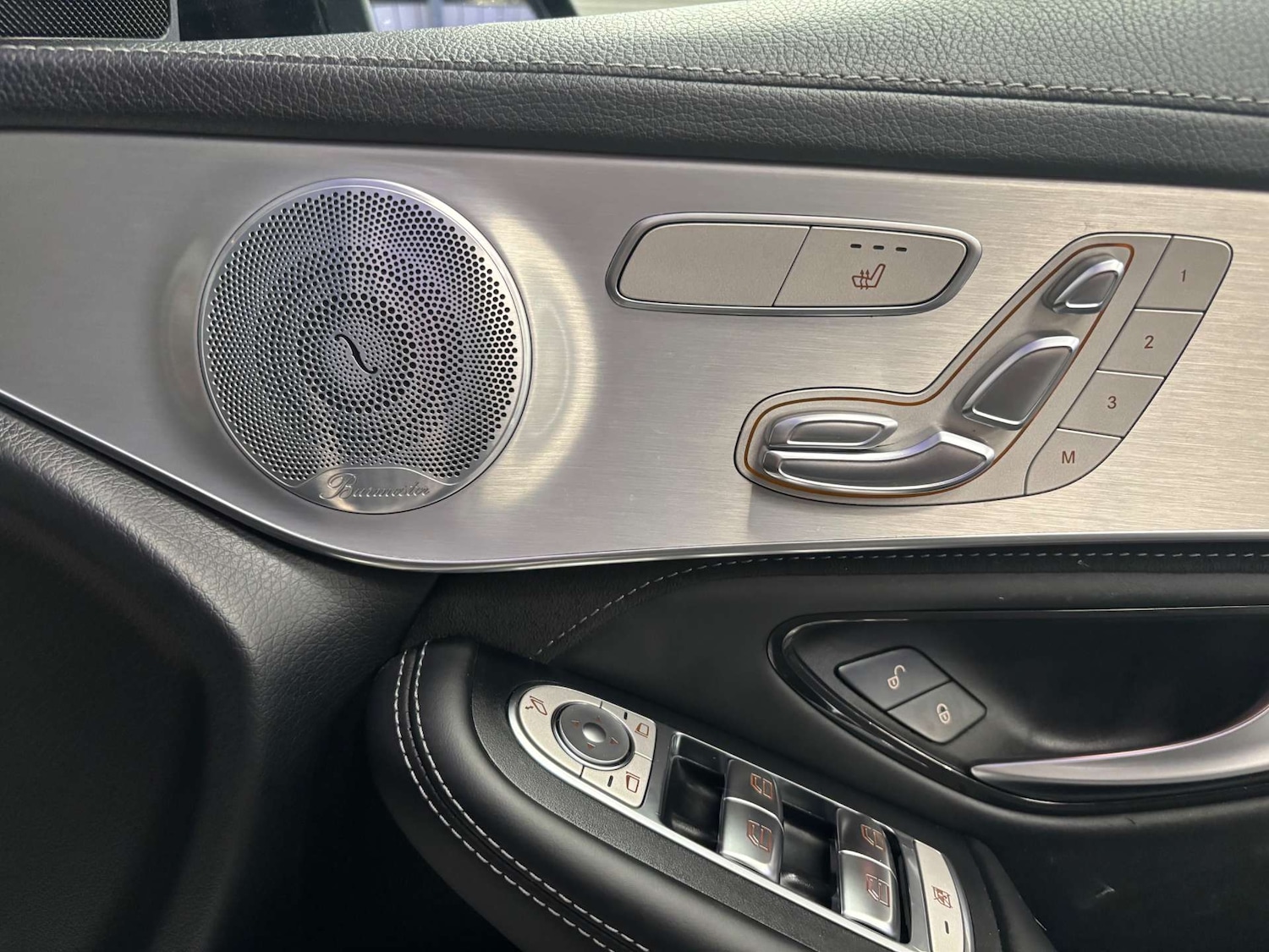 Used Mercedes-Benz GLC 2019 for sale - 76601383: Photo 50