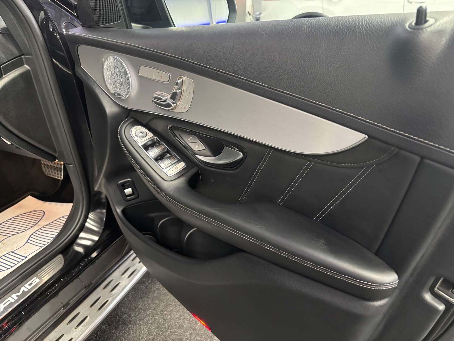 Used Mercedes-Benz GLC 2019 for sale - 76601383: Photo 52