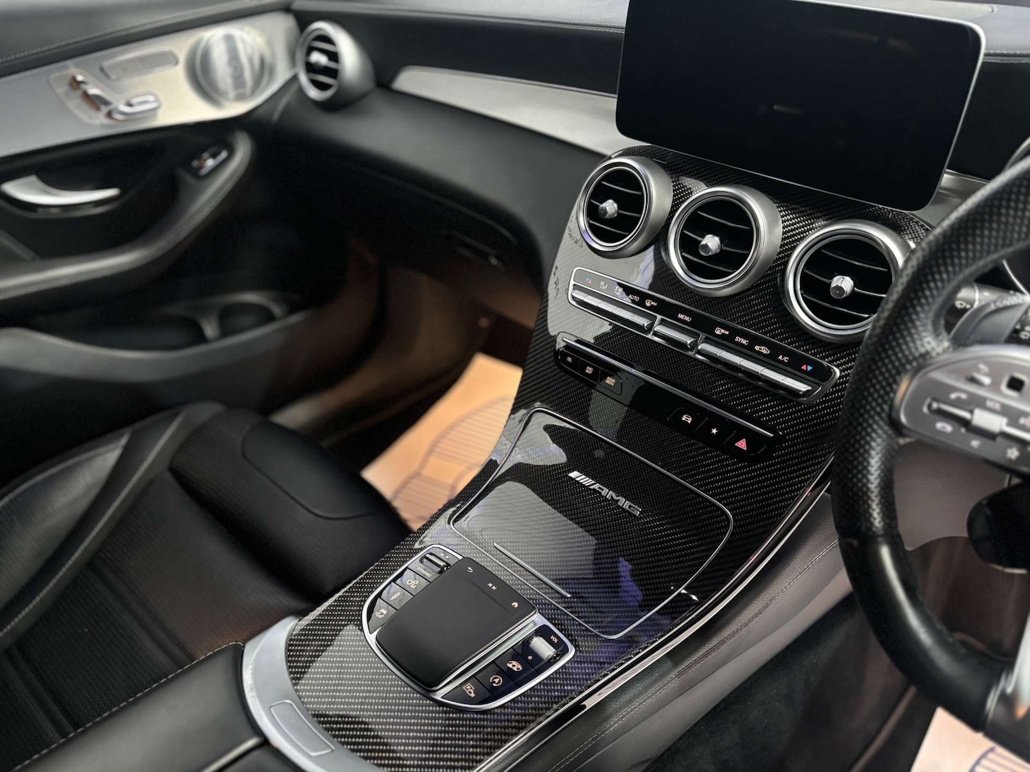 Used Mercedes-Benz GLC 2019 for sale - 76601383: Photo 72