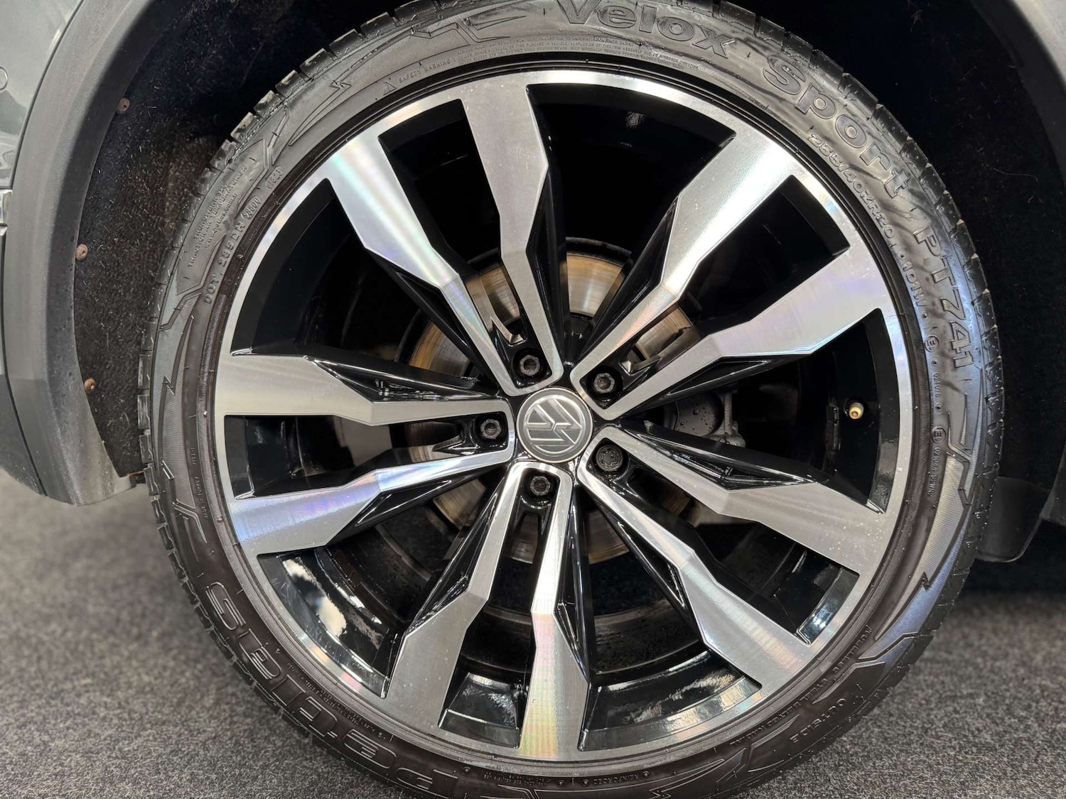 Used Volkswagen Tiguan 2019 for sale - 77675371: Photo 24