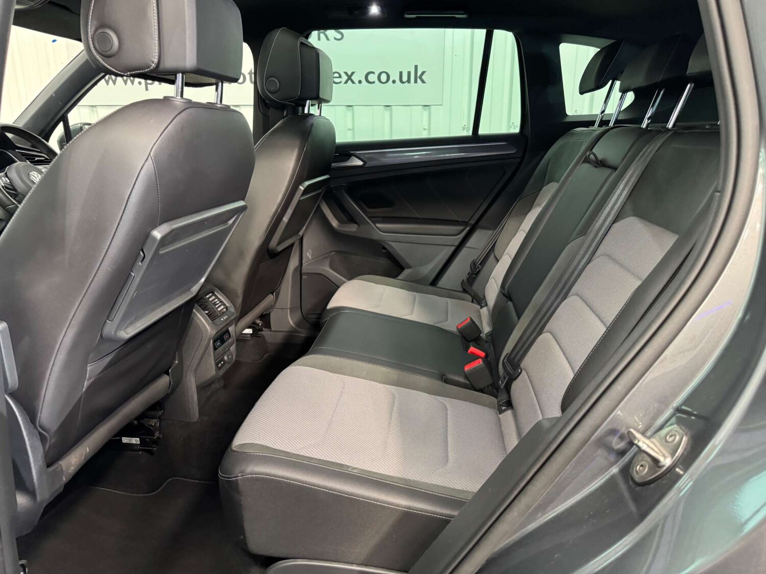 Used Volkswagen Tiguan 2019 for sale - 77675371: Photo 40