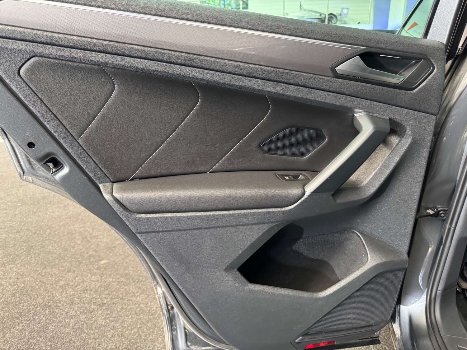 Used Volkswagen Tiguan 2019 for sale - 77675371: Photo 41