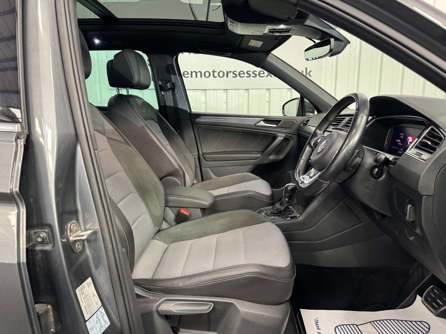 Used Volkswagen Tiguan 2019 for sale - 77675371: Photo 50