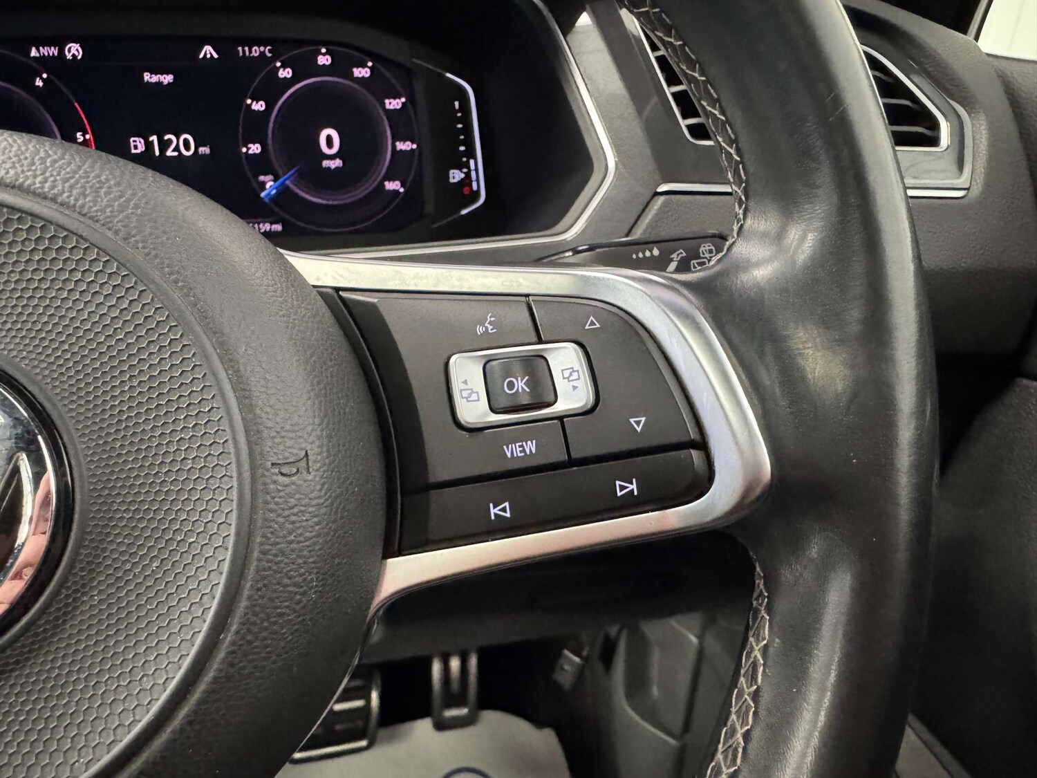 Used Volkswagen Tiguan 2019 for sale - 77675371: Photo 74