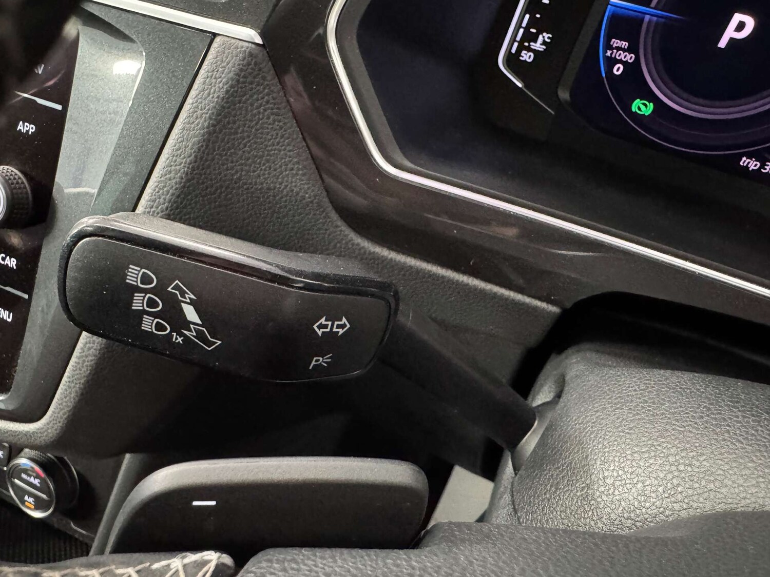 Used Volkswagen Tiguan 2019 for sale - 77675371: Photo 76