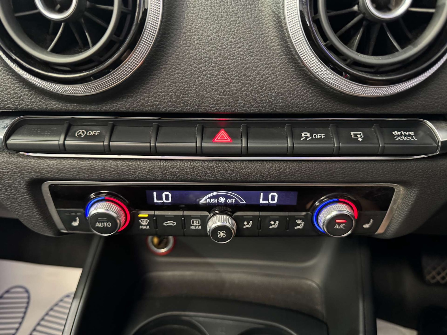 Used Audi A3 2015 for sale - 76601390: Photo 42