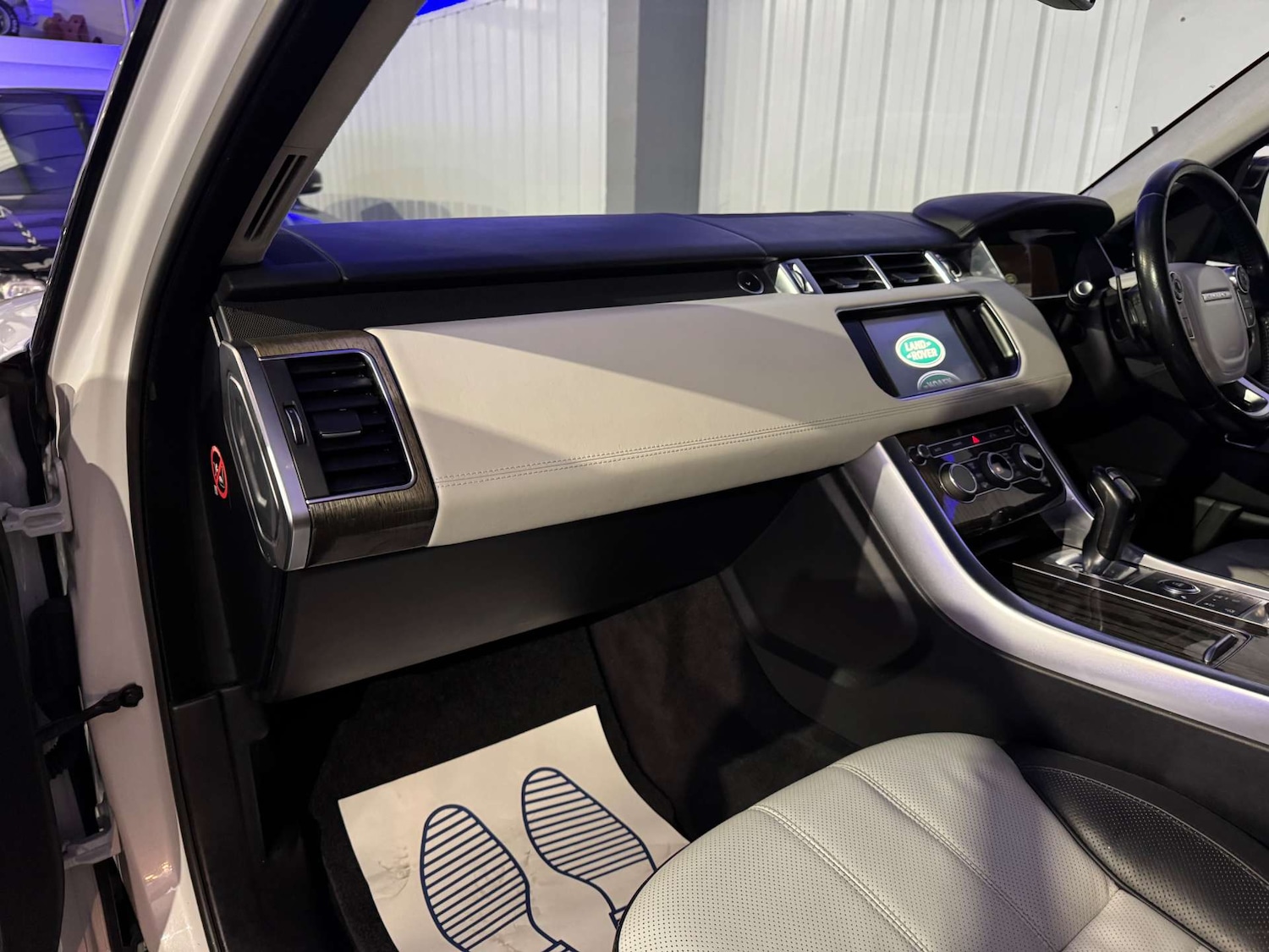 Used Land Rover Range Rover Sport 2017 for sale - 76829847: Photo 35