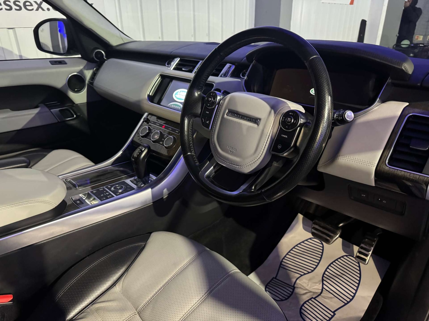 Used Land Rover Range Rover Sport 2017 for sale - 76829847: Photo 54