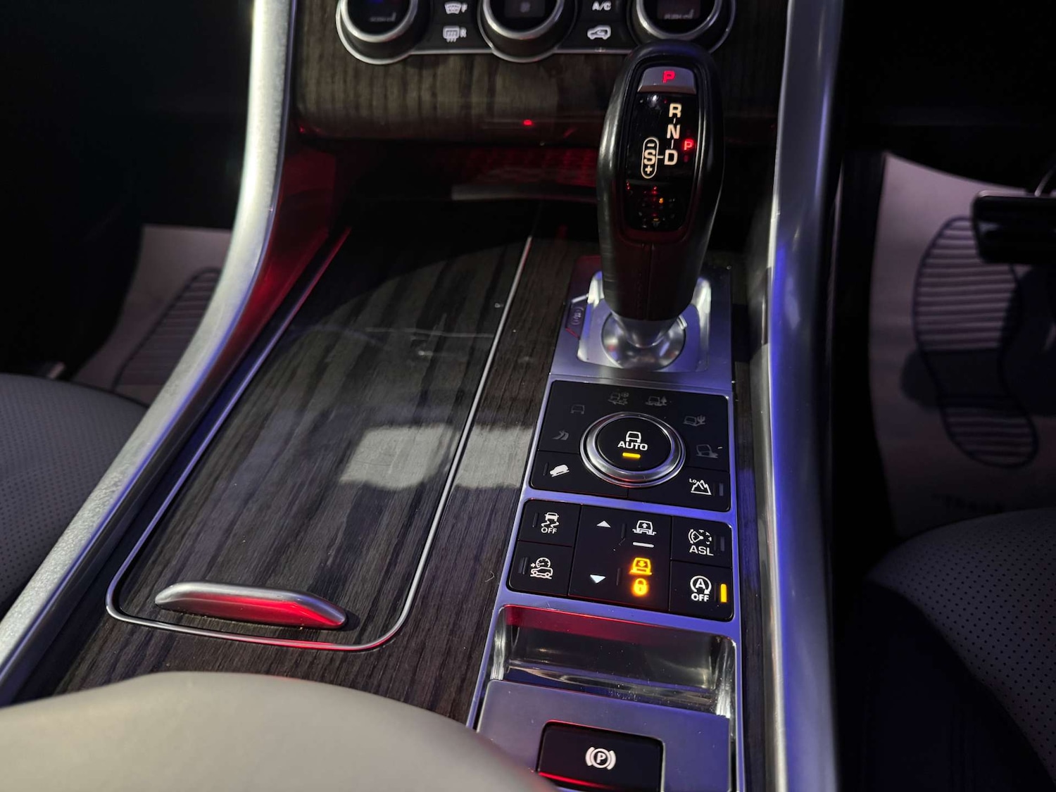 Used Land Rover Range Rover Sport 2017 for sale - 76829847: Photo 76