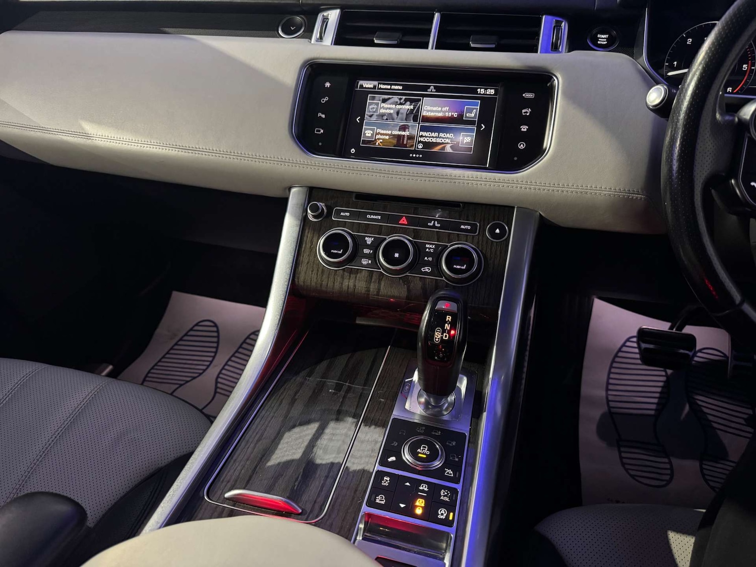 Used Land Rover Range Rover Sport 2017 for sale - 76829847: Photo 77