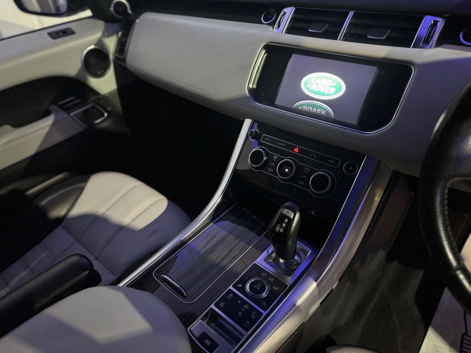 Used Land Rover Range Rover Sport 2017 for sale - 76829847: Photo 78