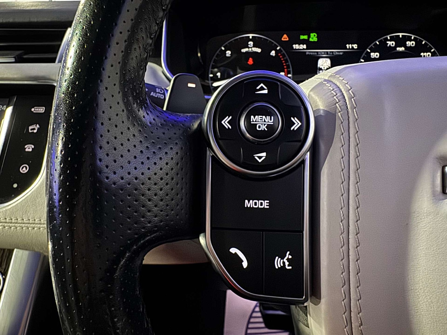 Used Land Rover Range Rover Sport 2017 for sale - 76829847: Photo 79