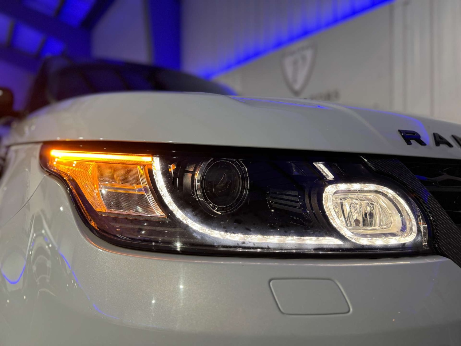 Used Land Rover Range Rover Sport 2017 for sale - 76829847: Photo 8