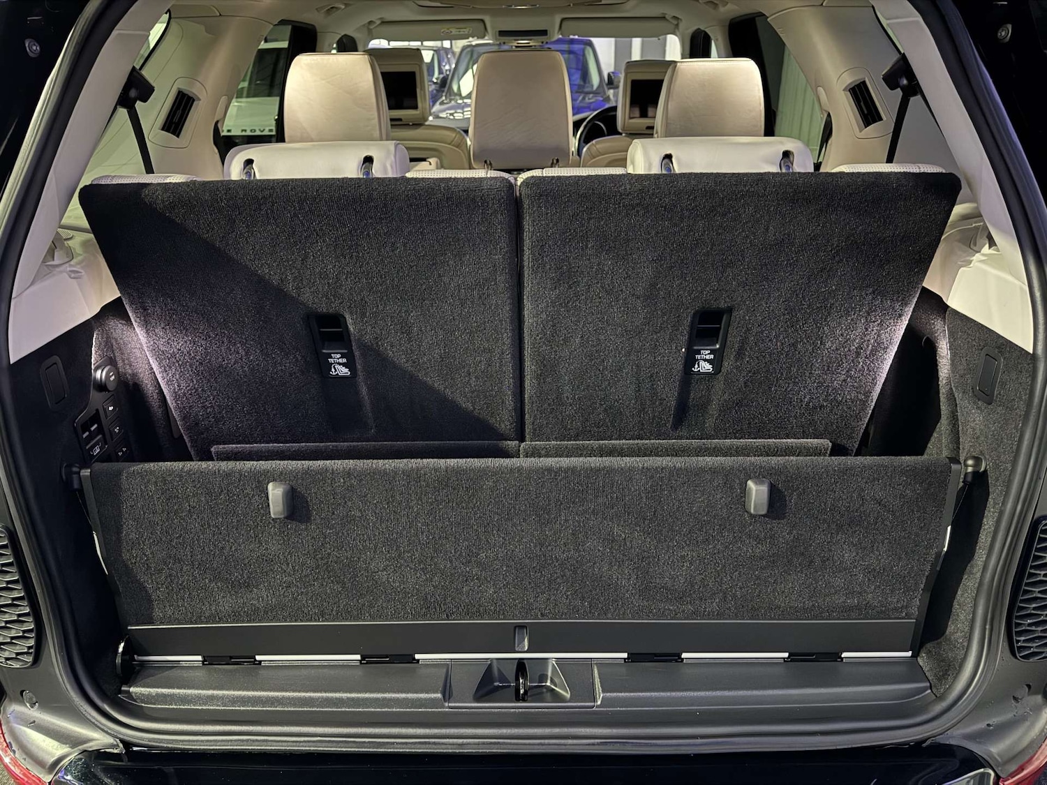 Used Land Rover Discovery 2017 for sale - 76278652: Photo 19