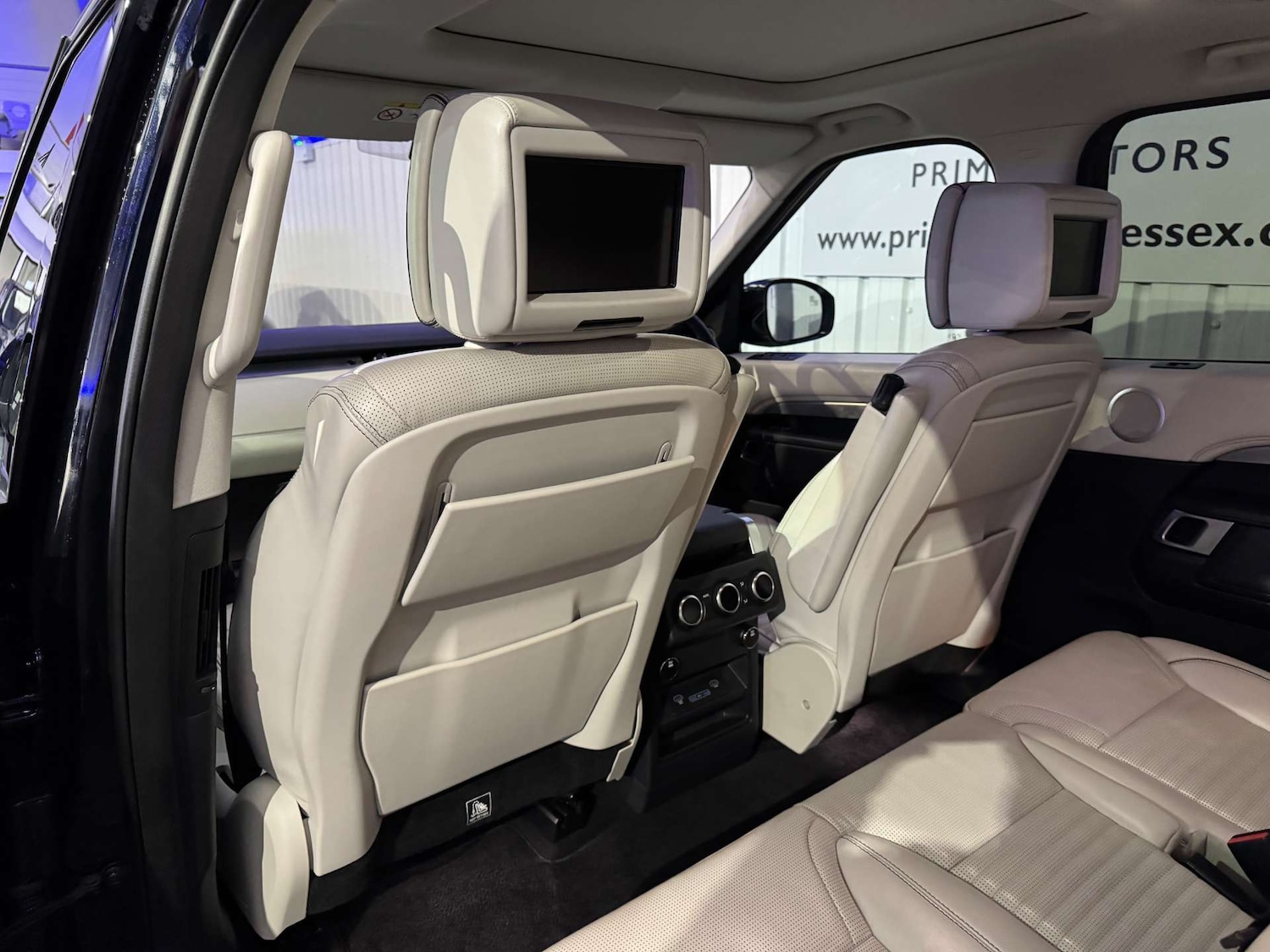 Used Land Rover Discovery 2017 for sale - 76278652: Photo 41