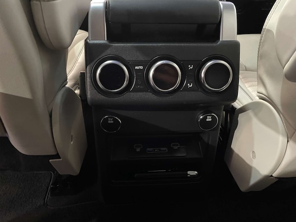 Used Land Rover Discovery 2017 for sale - 76278652: Photo 52