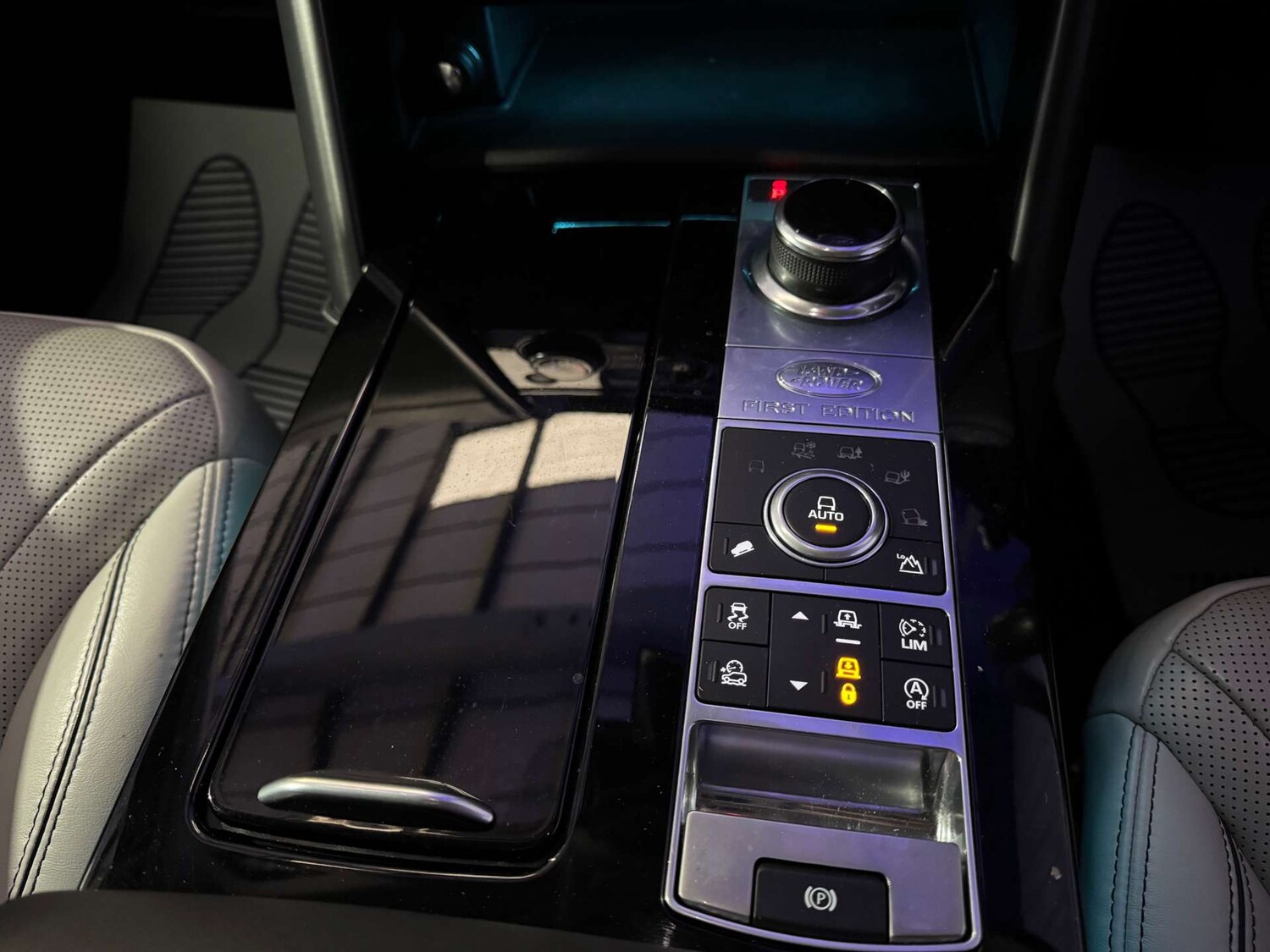 Used Land Rover Discovery 2017 for sale - 76278652: Photo 71