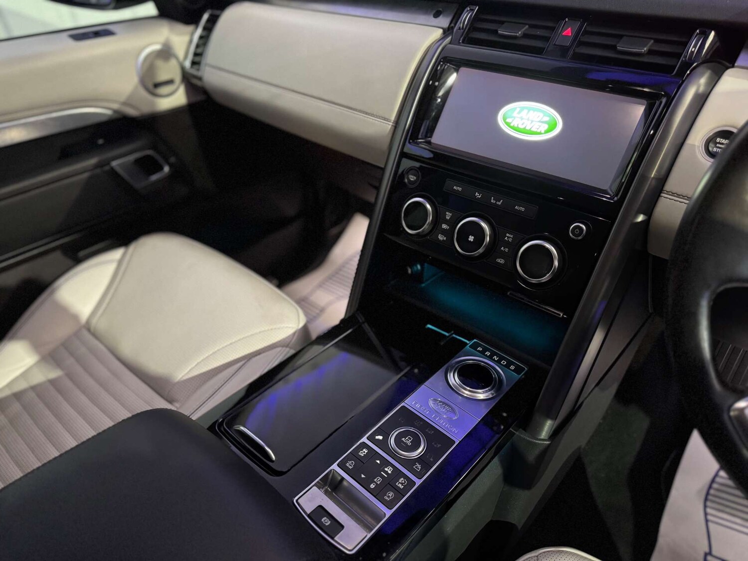 Used Land Rover Discovery 2017 for sale - 76278652: Photo 73