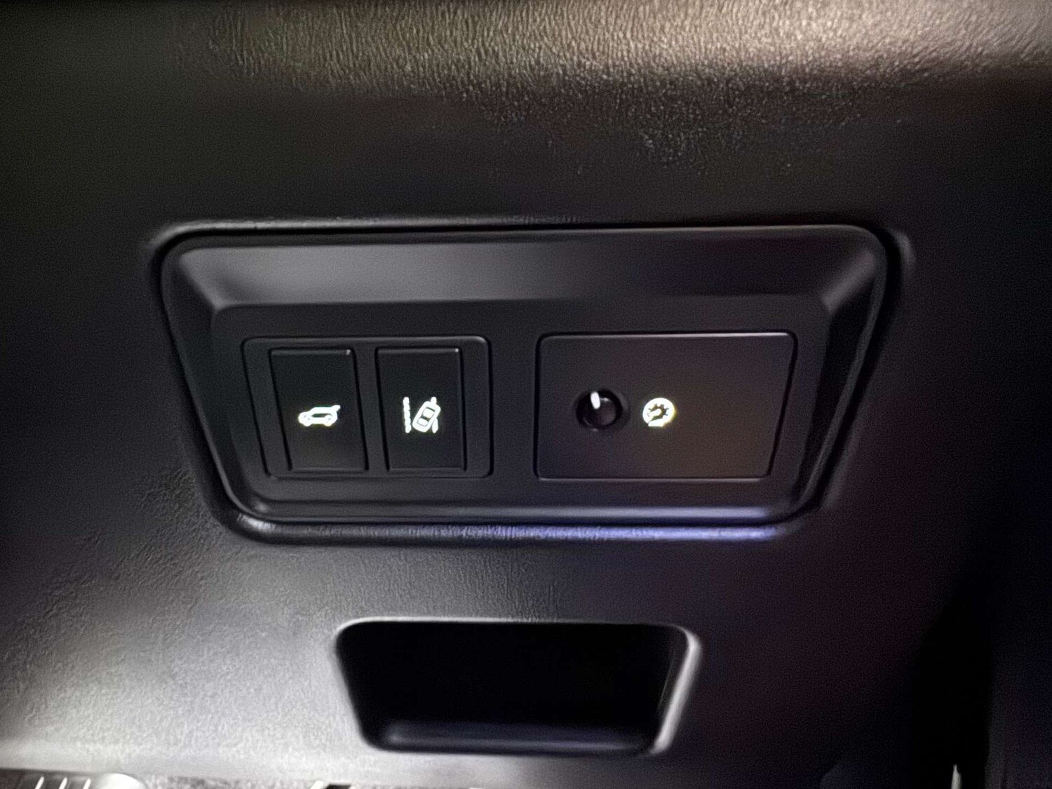 Used Land Rover Discovery 2017 for sale - 76278652: Photo 80