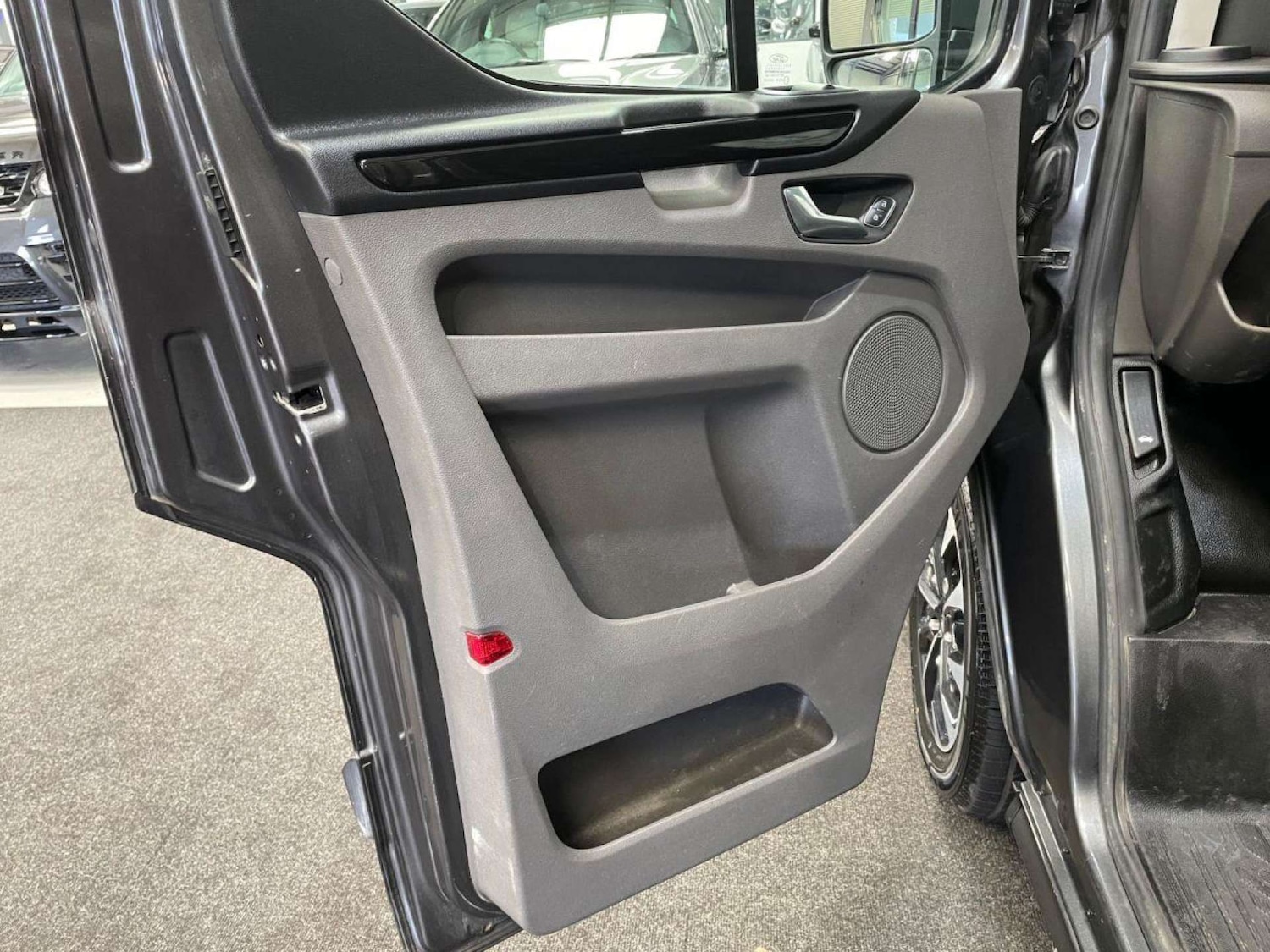 Used Ford Transit Custom 2020 for sale - 76278612: Photo 35