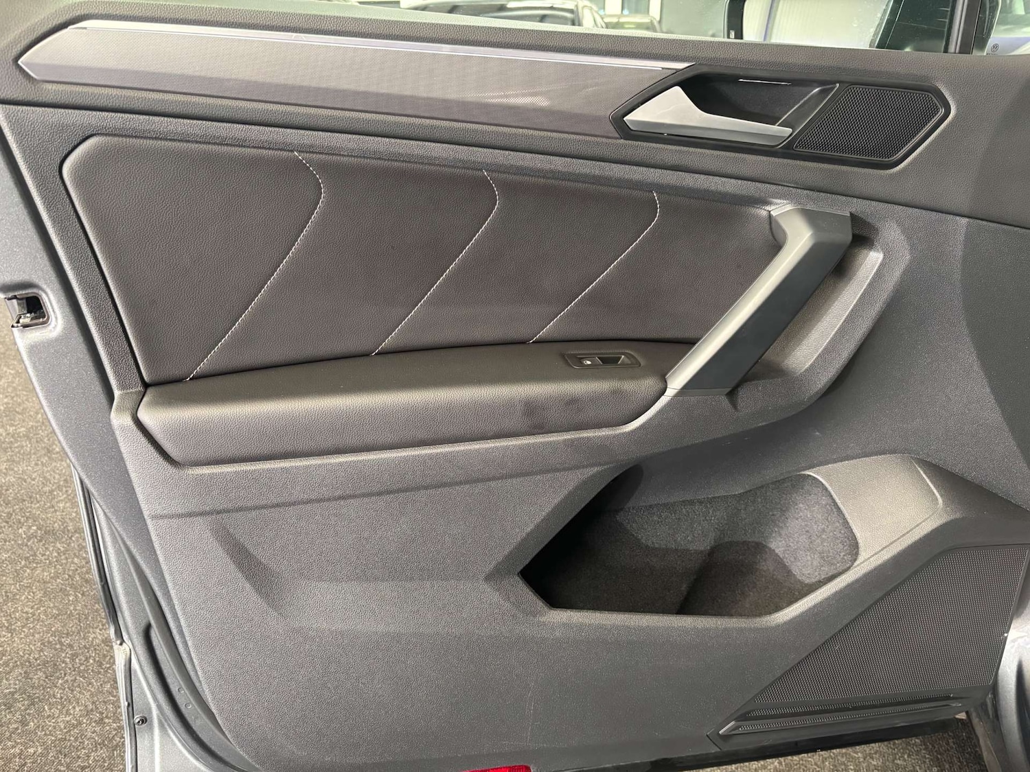 Used Volkswagen Tiguan 2020 for sale - 76402694: Photo 37