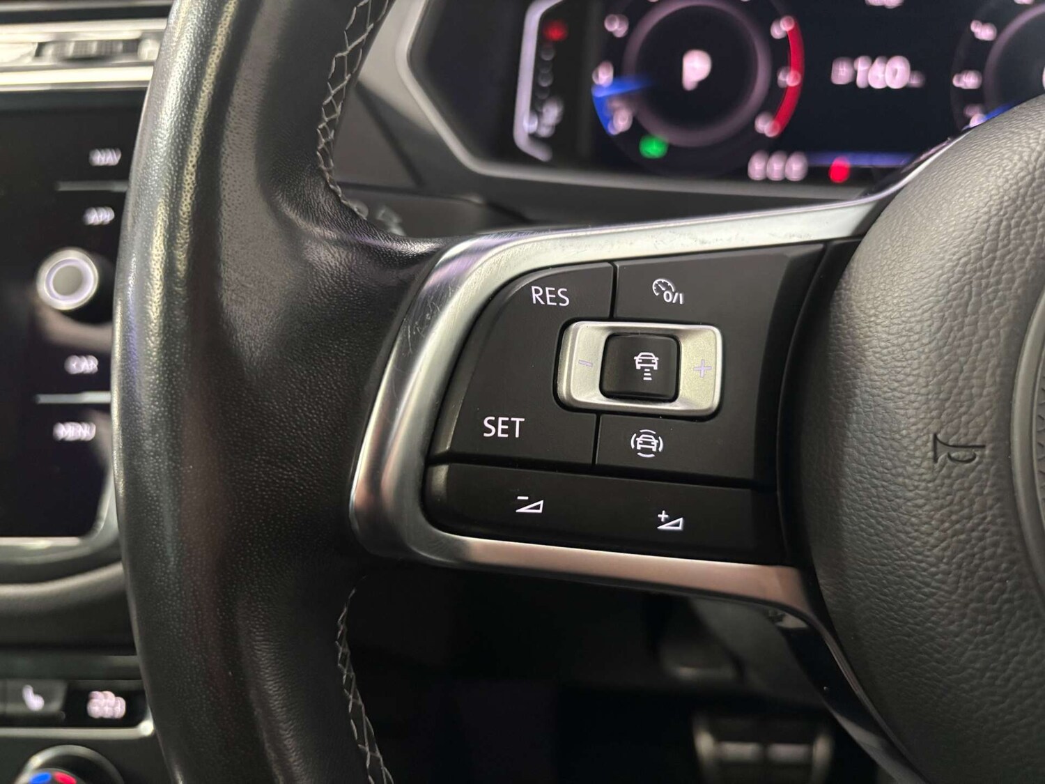 Used Volkswagen Tiguan 2020 for sale - 76402694: Photo 75