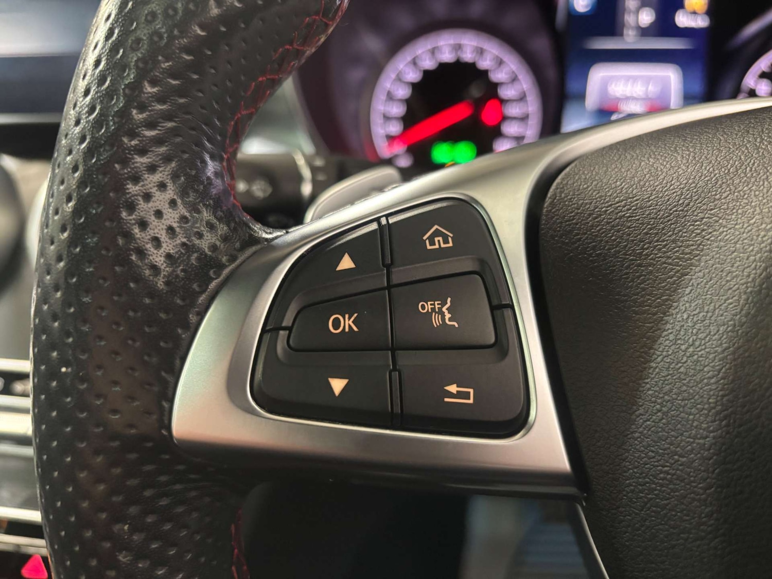 Used Mercedes-Benz C Class 2017 for sale - 76385770: Photo 63