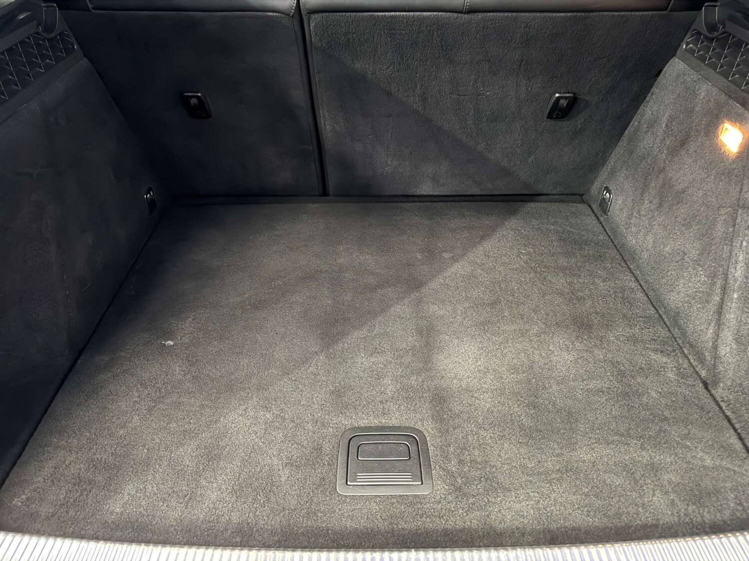 Used Audi Q3 2015 for sale - 77529402: Photo 18