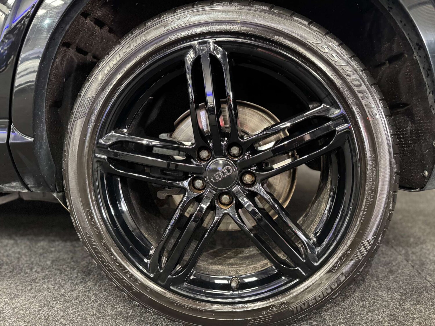 Used Audi Q3 2015 for sale - 77529402: Photo 29