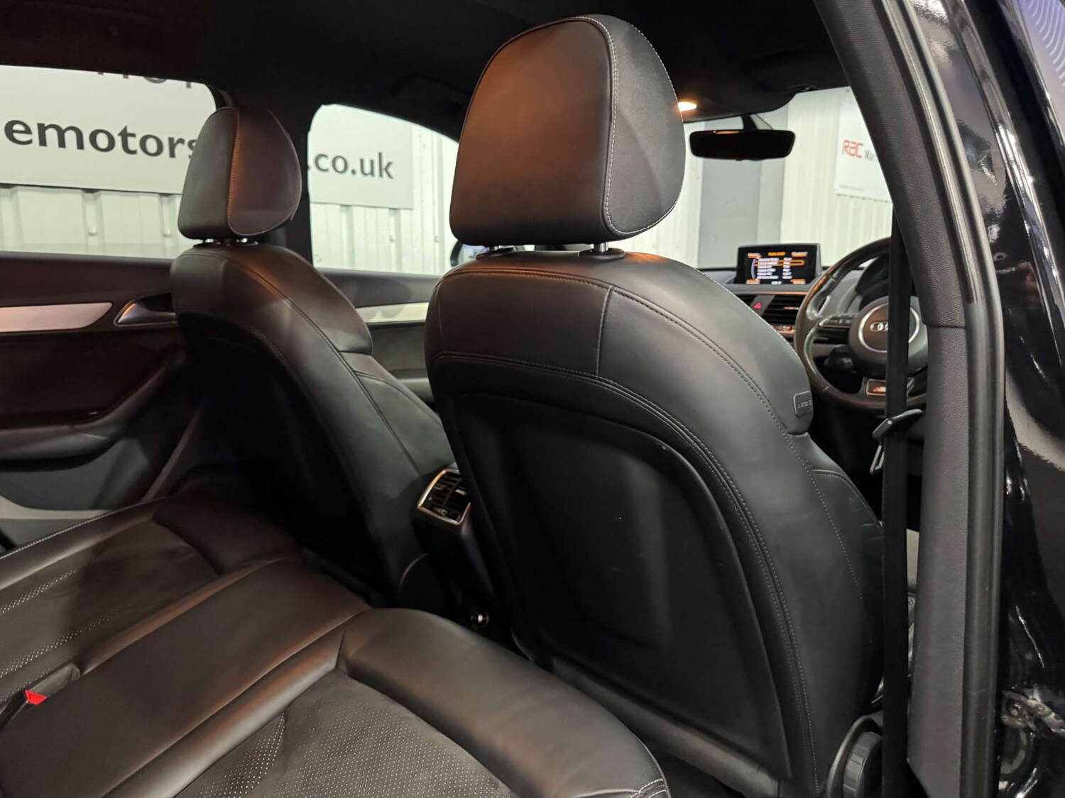 Used Audi Q3 2015 for sale - 77529402: Photo 44