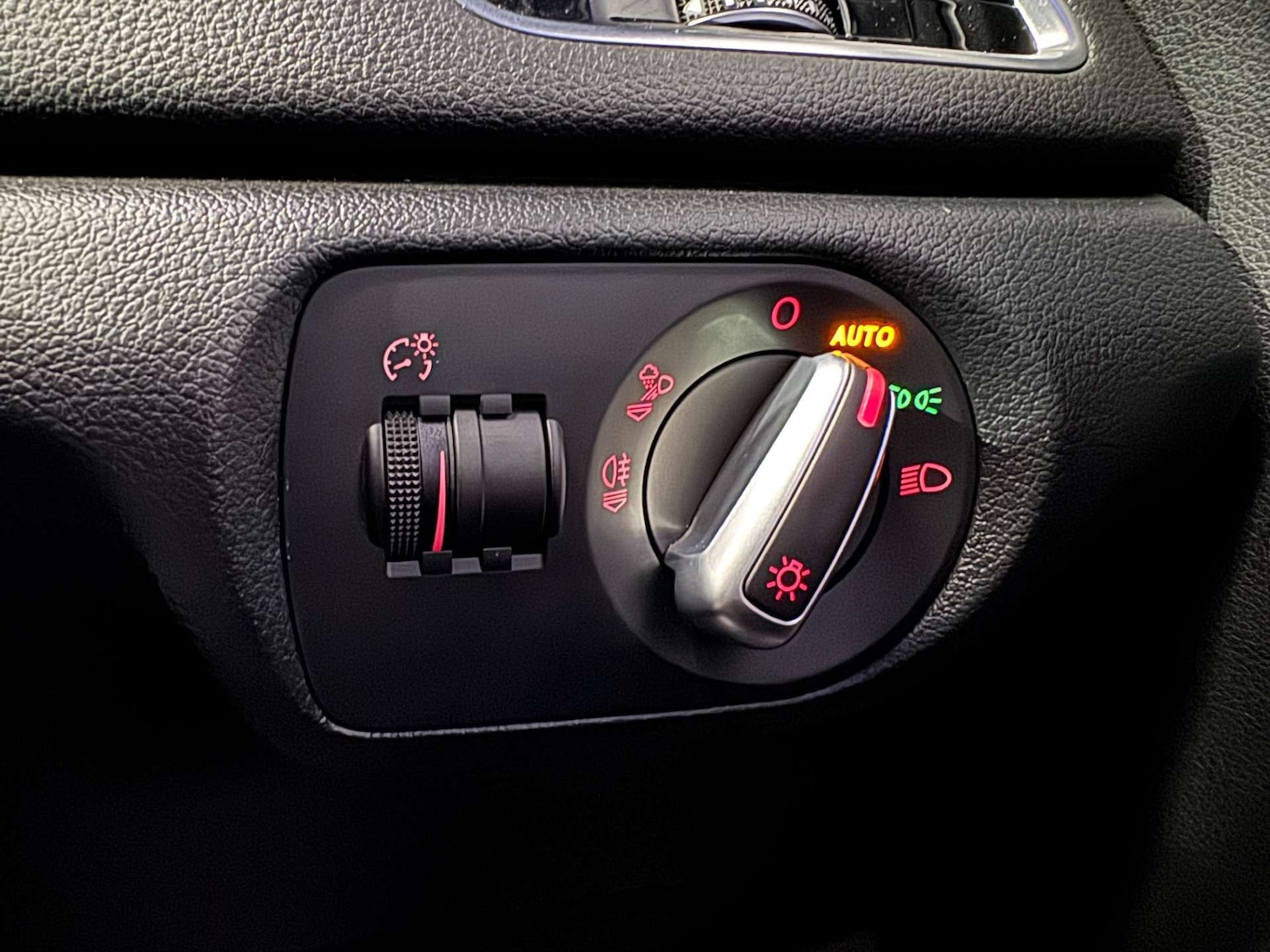 Used Audi Q3 2015 for sale - 77529402: Photo 72