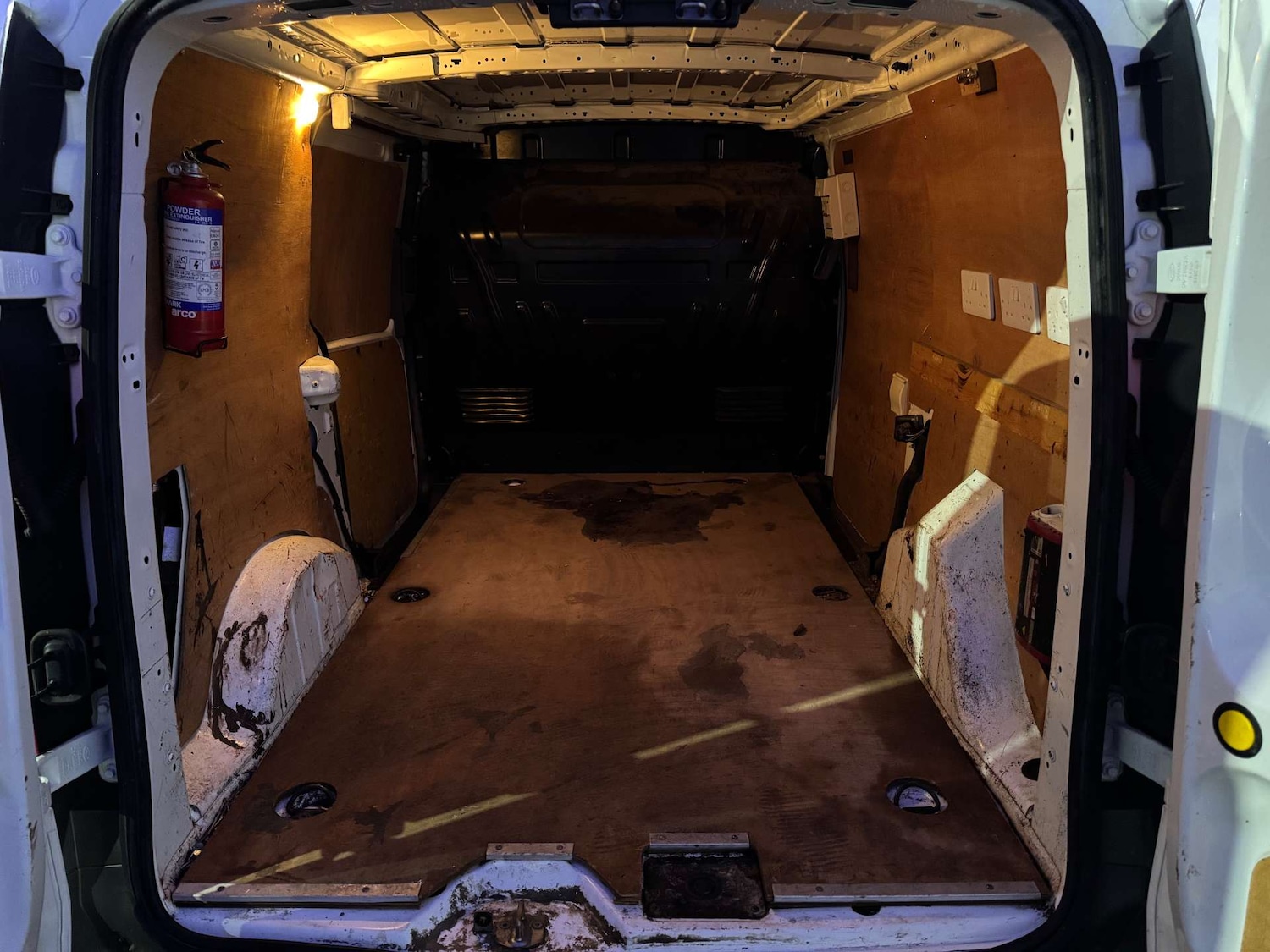 Used Ford Transit Connect 2016 for sale - 76919197: Photo 18