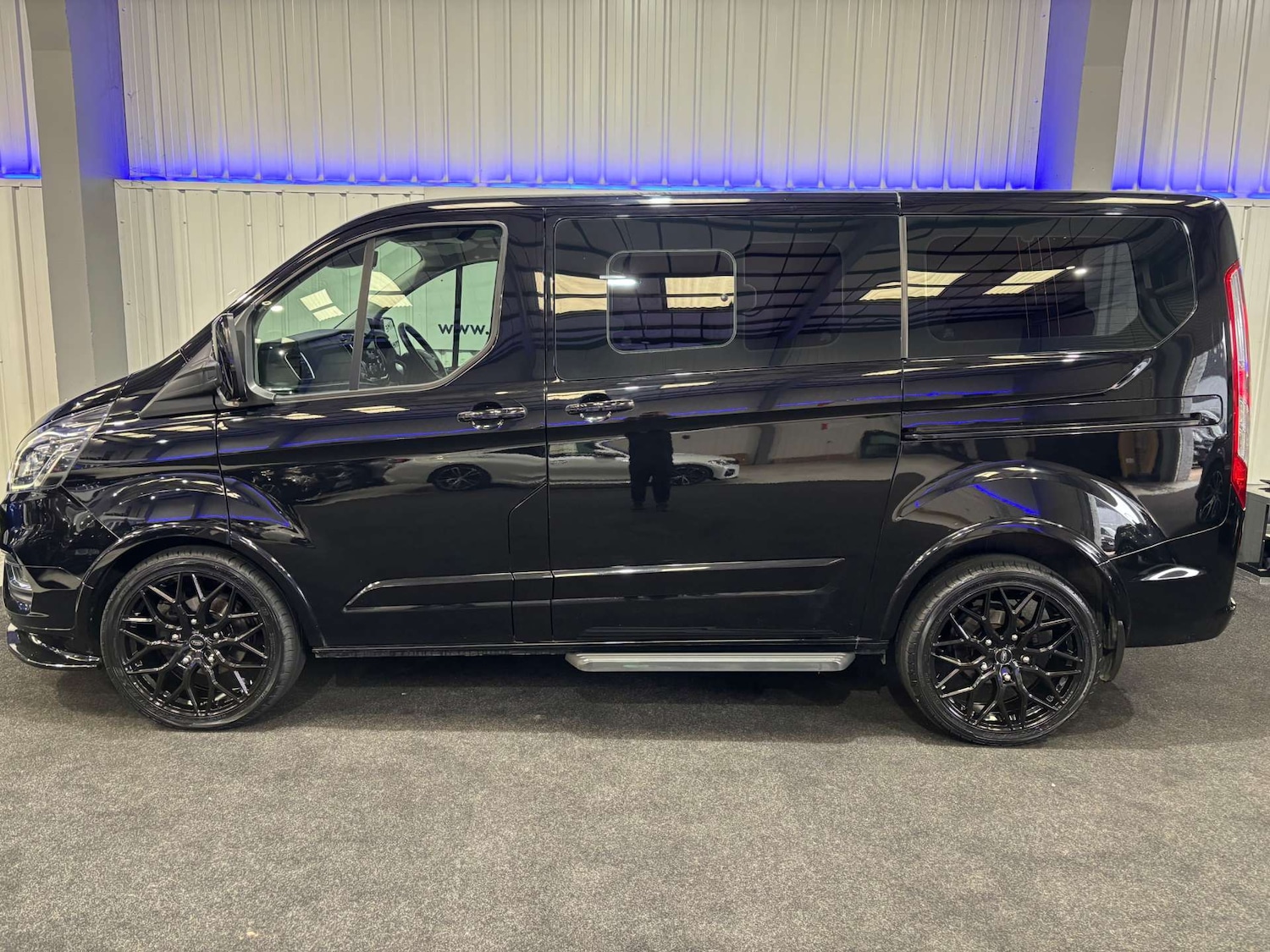 Used Ford Tourneo Custom 2020 for sale - 76894474: Photo 9