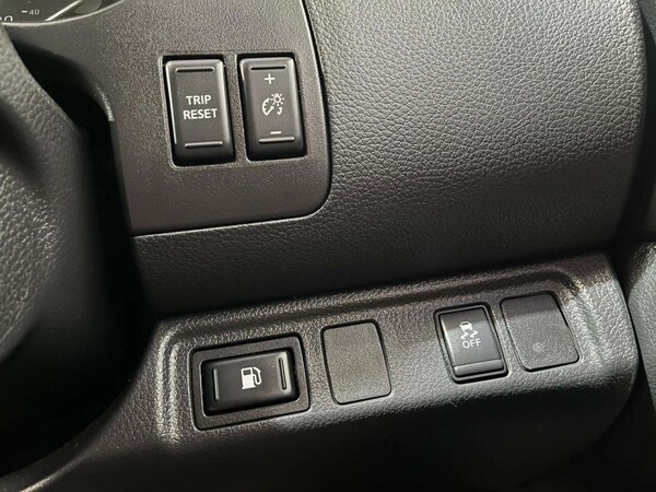 Used Nissan Navara 2020 for sale - 76278627: Photo 59