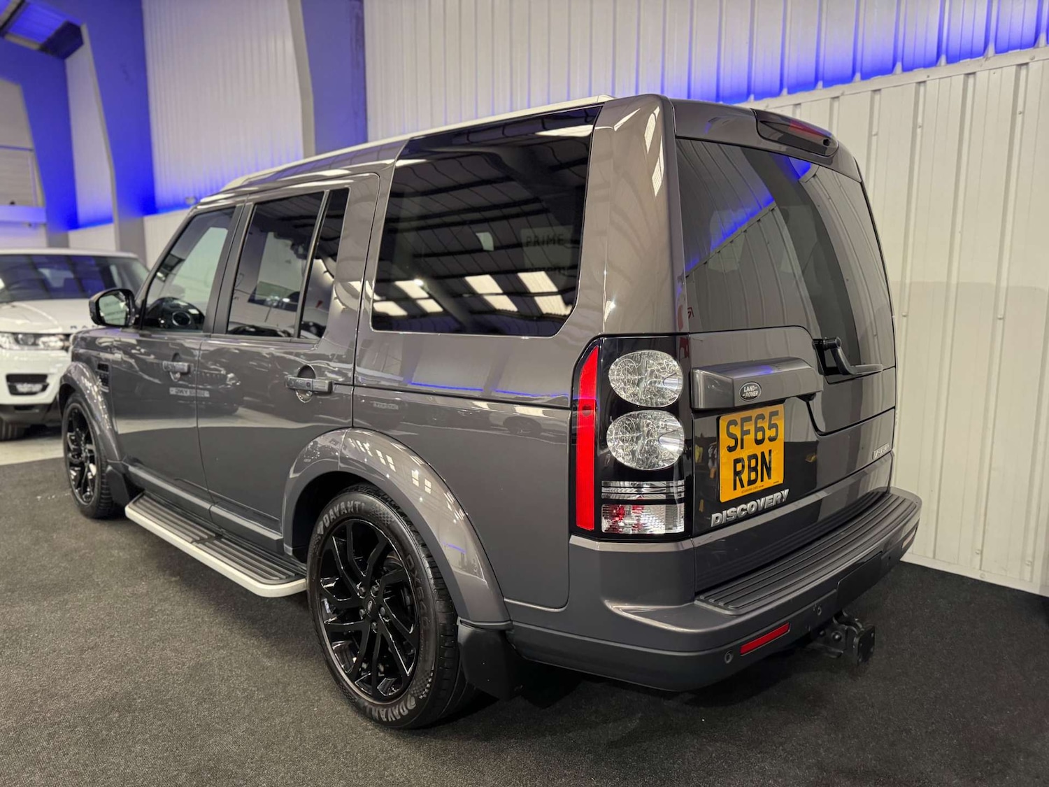 Used Land Rover Discovery 2016 for sale - 78106745: Photo 11